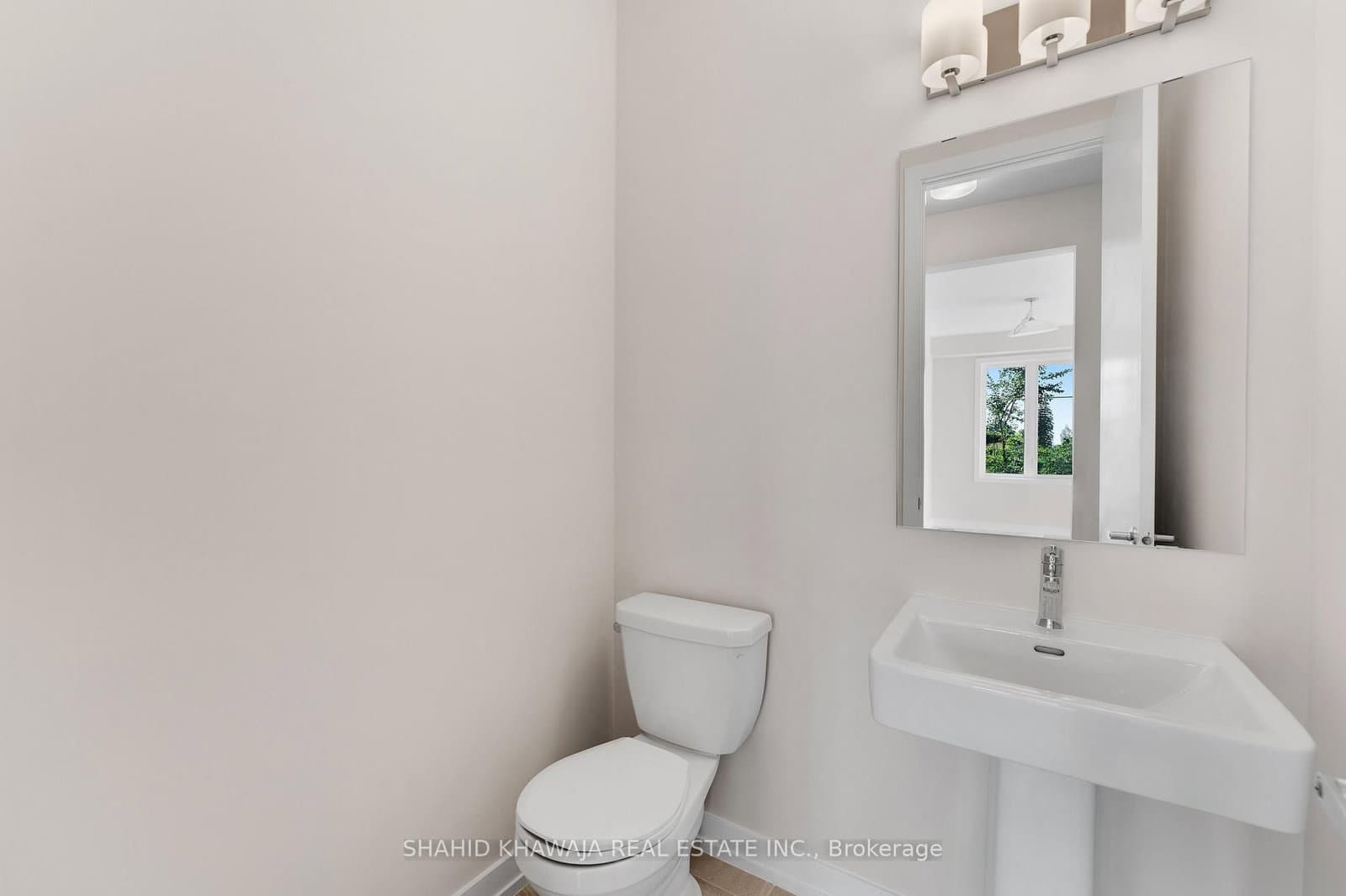 93 Hackamore Crescent thumbnail 17