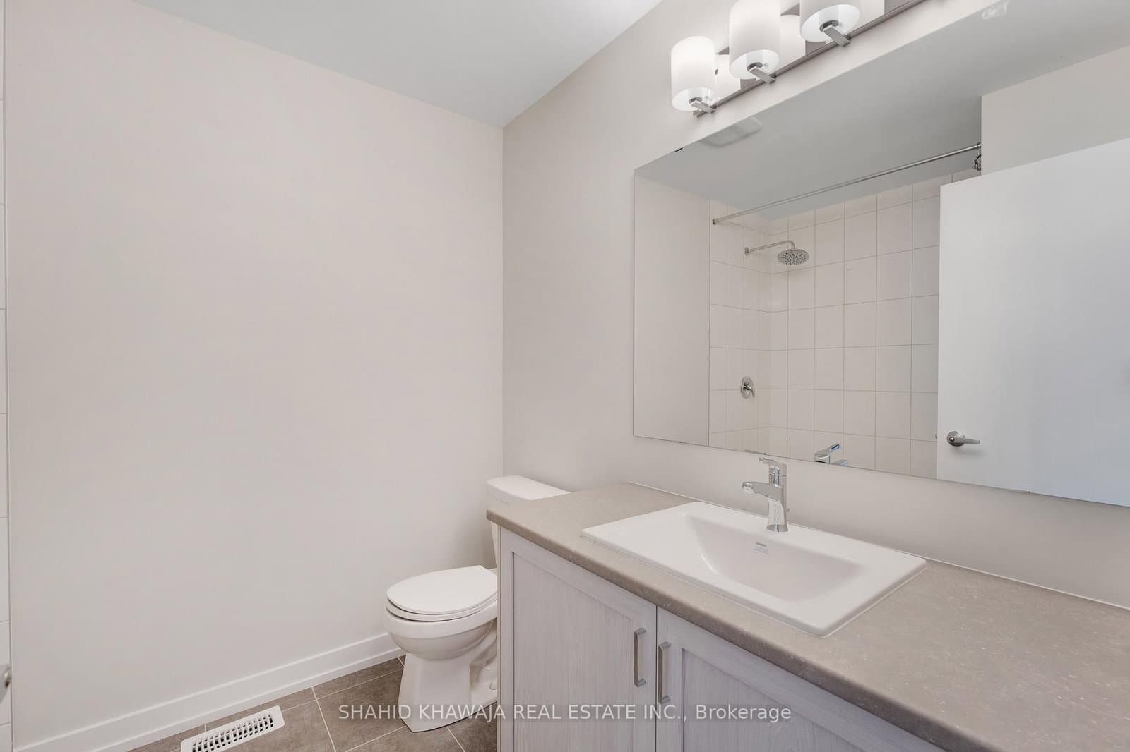 93 Hackamore Crescent thumbnail 30