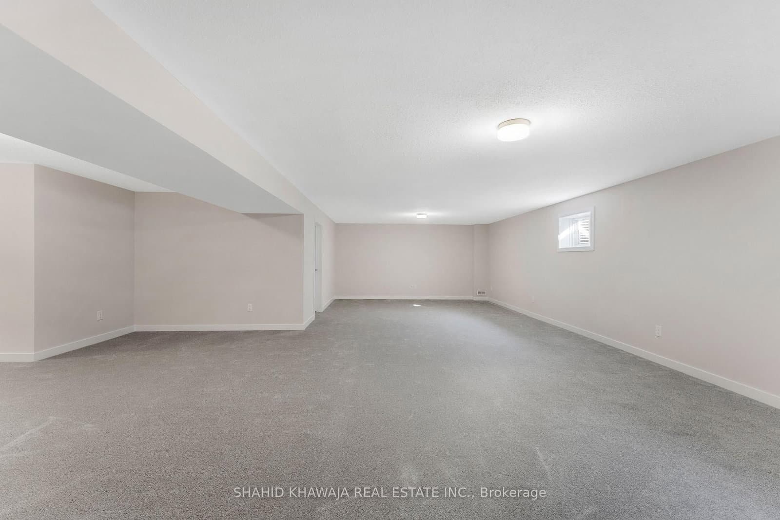 93 Hackamore Crescent thumbnail 35