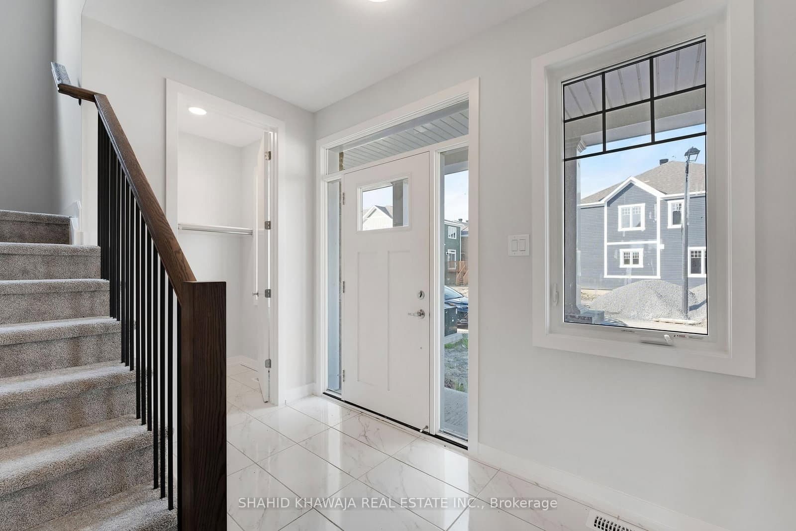 93 Hackamore Crescent thumbnail 4