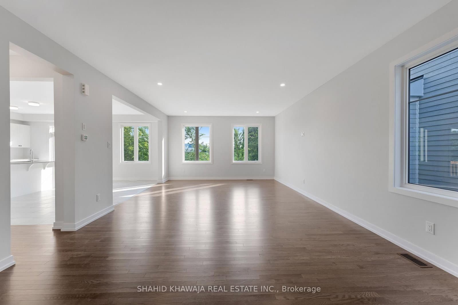 93 Hackamore Crescent thumbnail 6