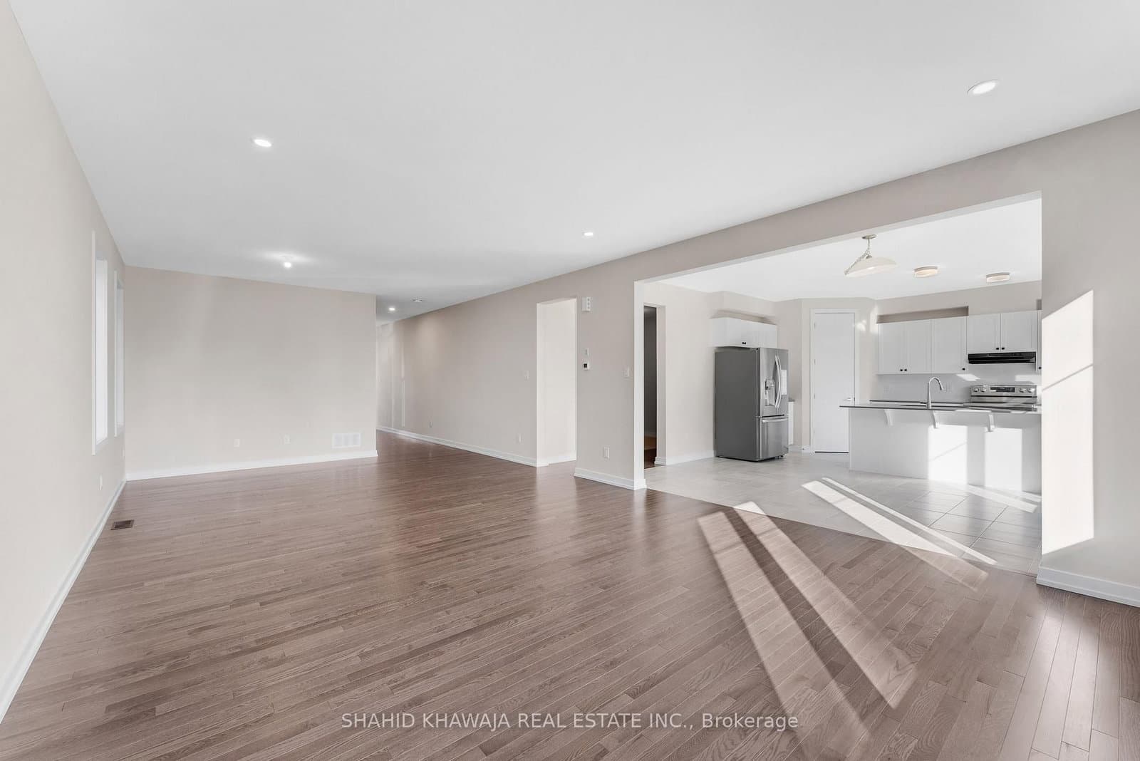 93 Hackamore Crescent thumbnail 8