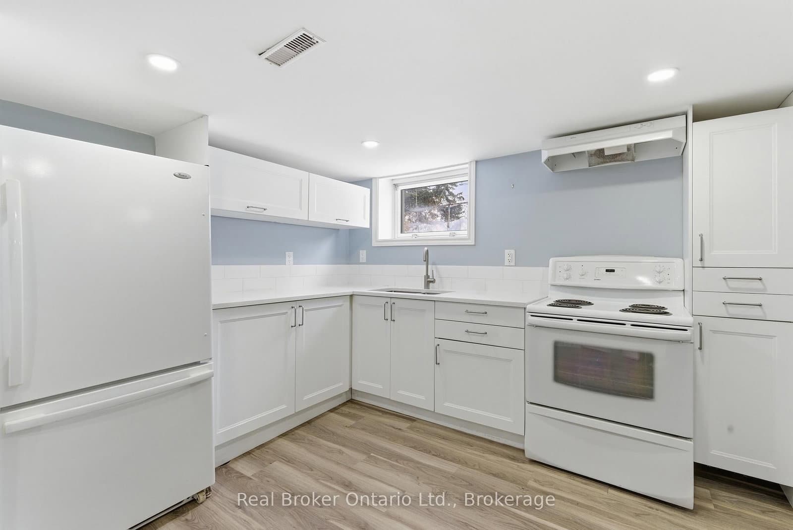 880 LAWRENCE Road thumbnail 30