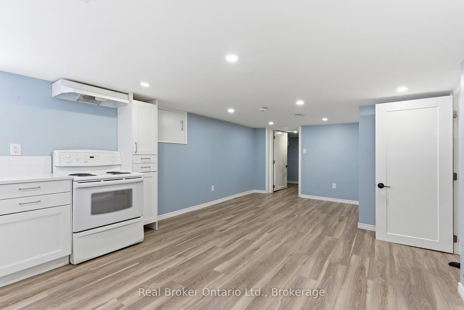 880 LAWRENCE Road thumbnail 31