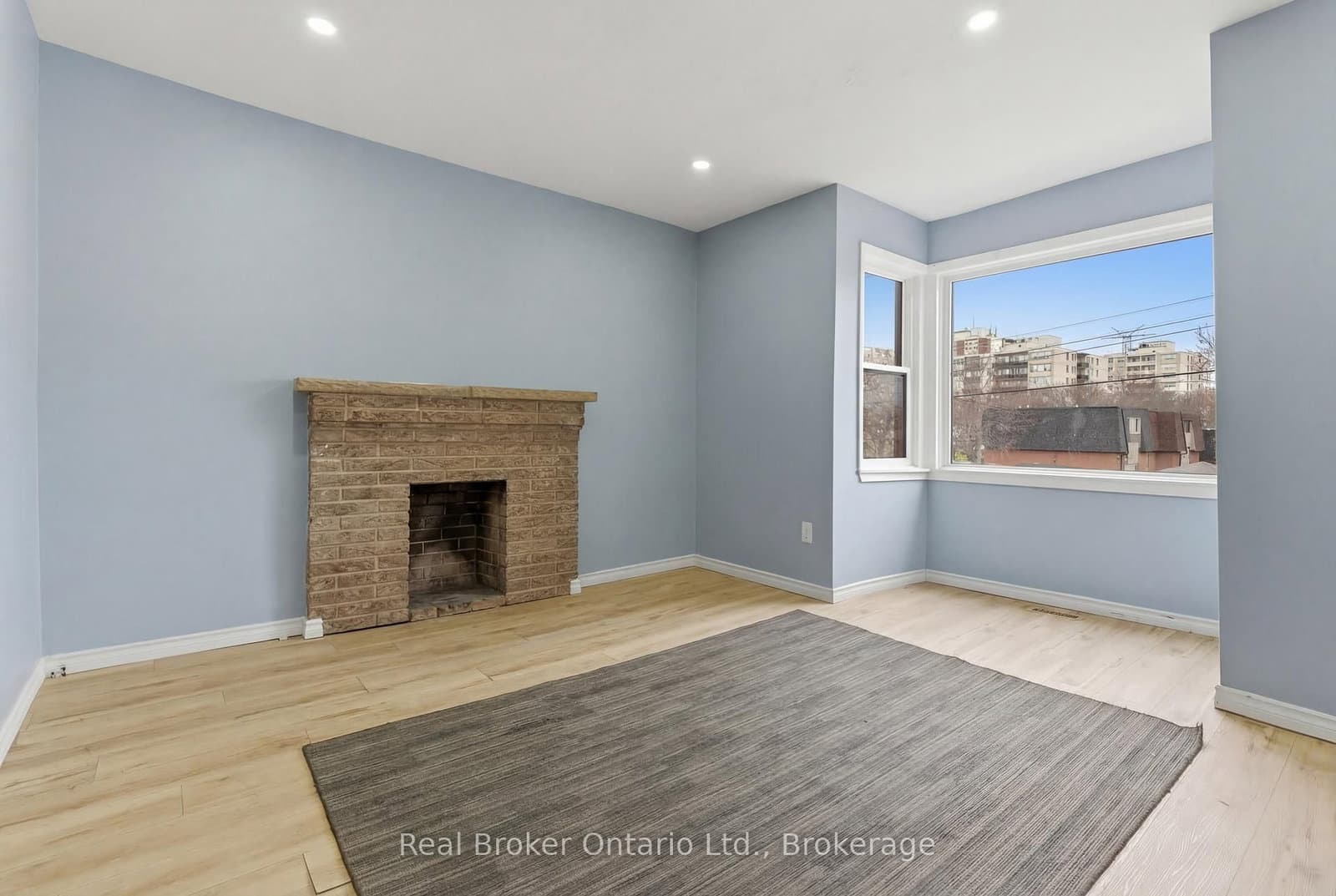 880 LAWRENCE Road thumbnail 6