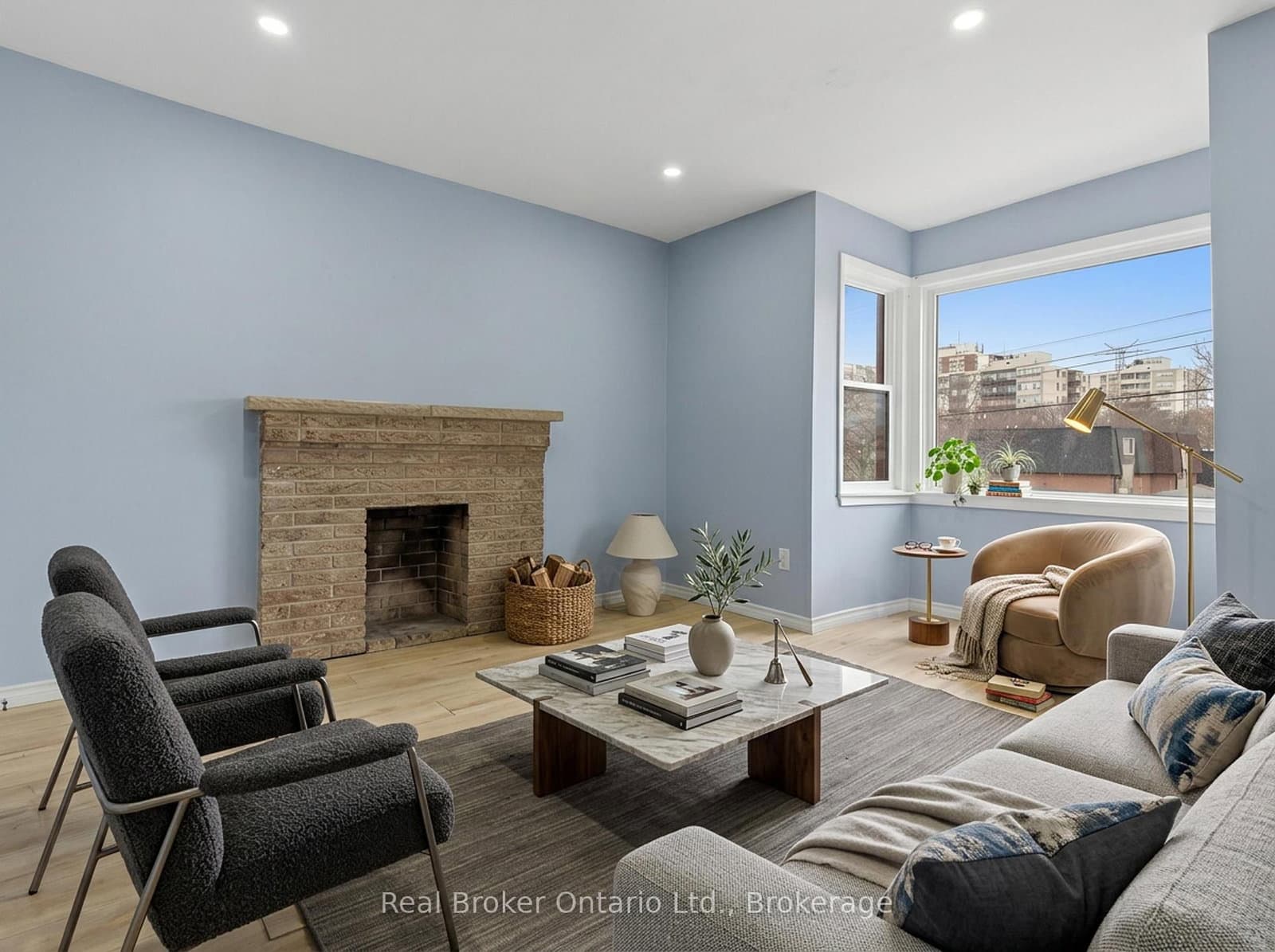 880 LAWRENCE Road thumbnail 9