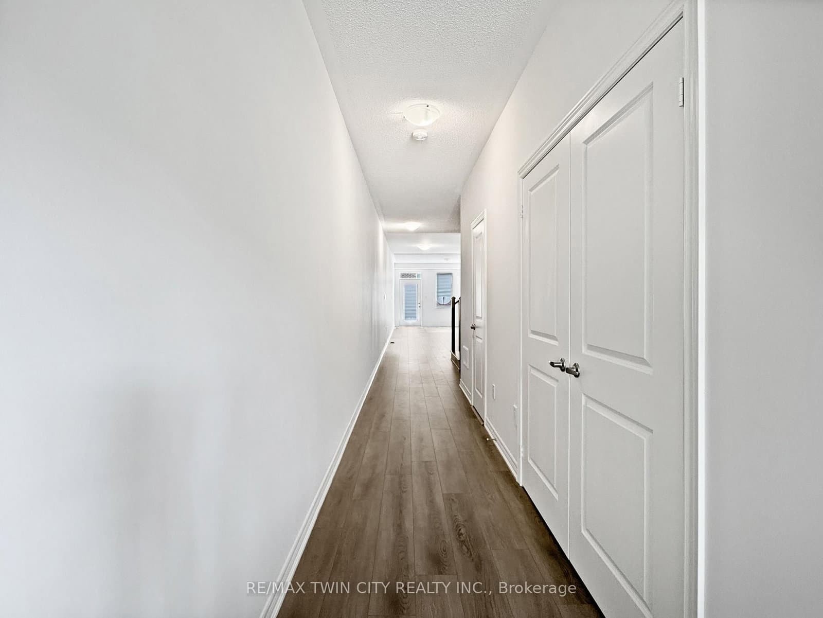 82 Gledhill Crescent thumbnail 3