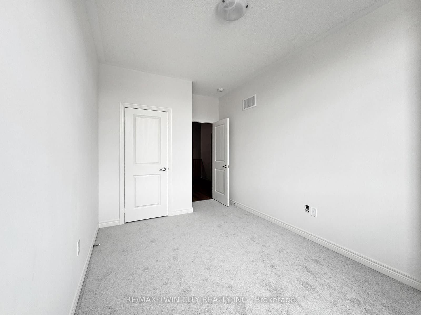 82 Gledhill Crescent thumbnail 33