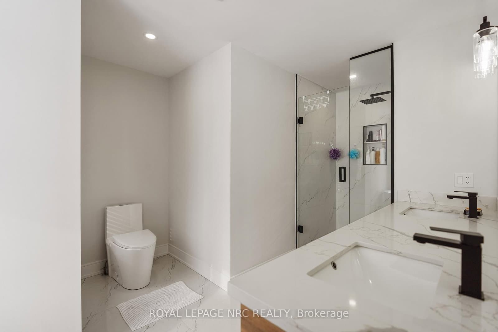 7384 Splendour Drive thumbnail 19