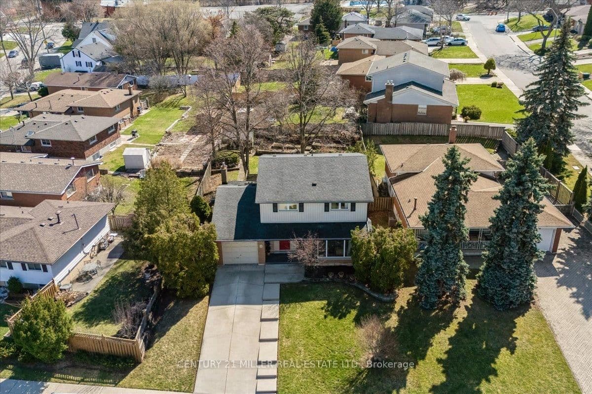 5 Cortina Crescent - Image 1