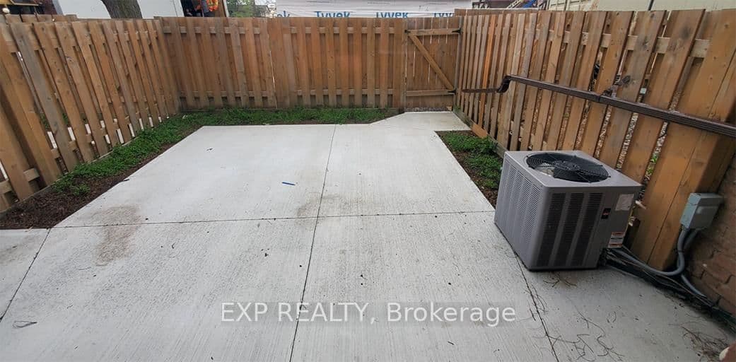 44 Berkley Drive, Unit 162 thumbnail 2