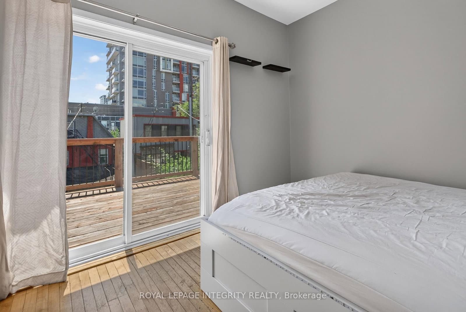 60 Clarey Avenue thumbnail 33
