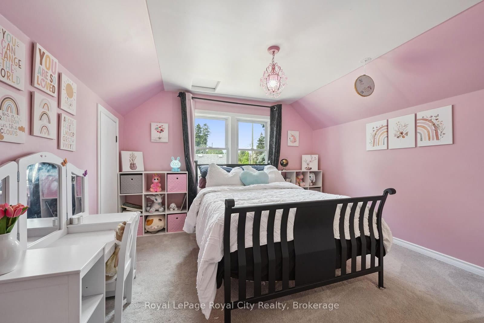 8 Rosewood Avenue thumbnail 26