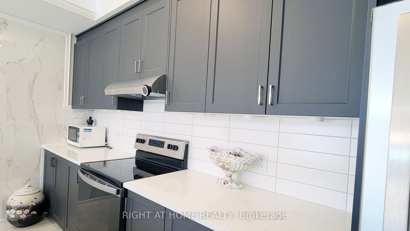 142 Foamflower Place, Unit 12 thumbnail 10