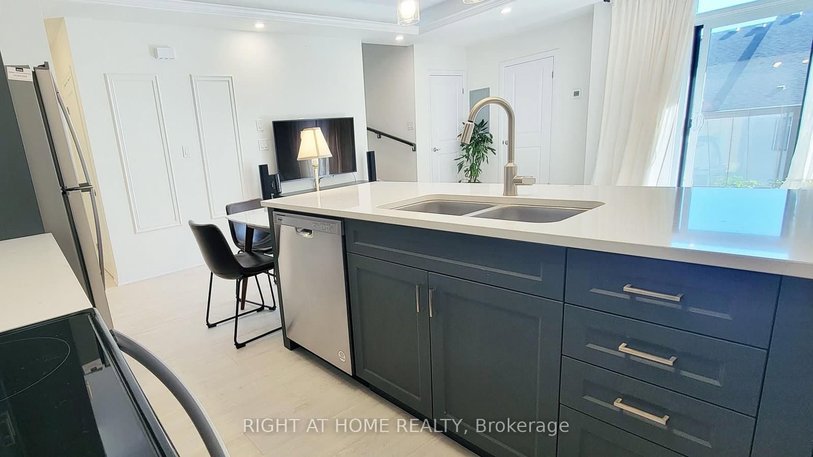 142 Foamflower Place, Unit 12 thumbnail 16
