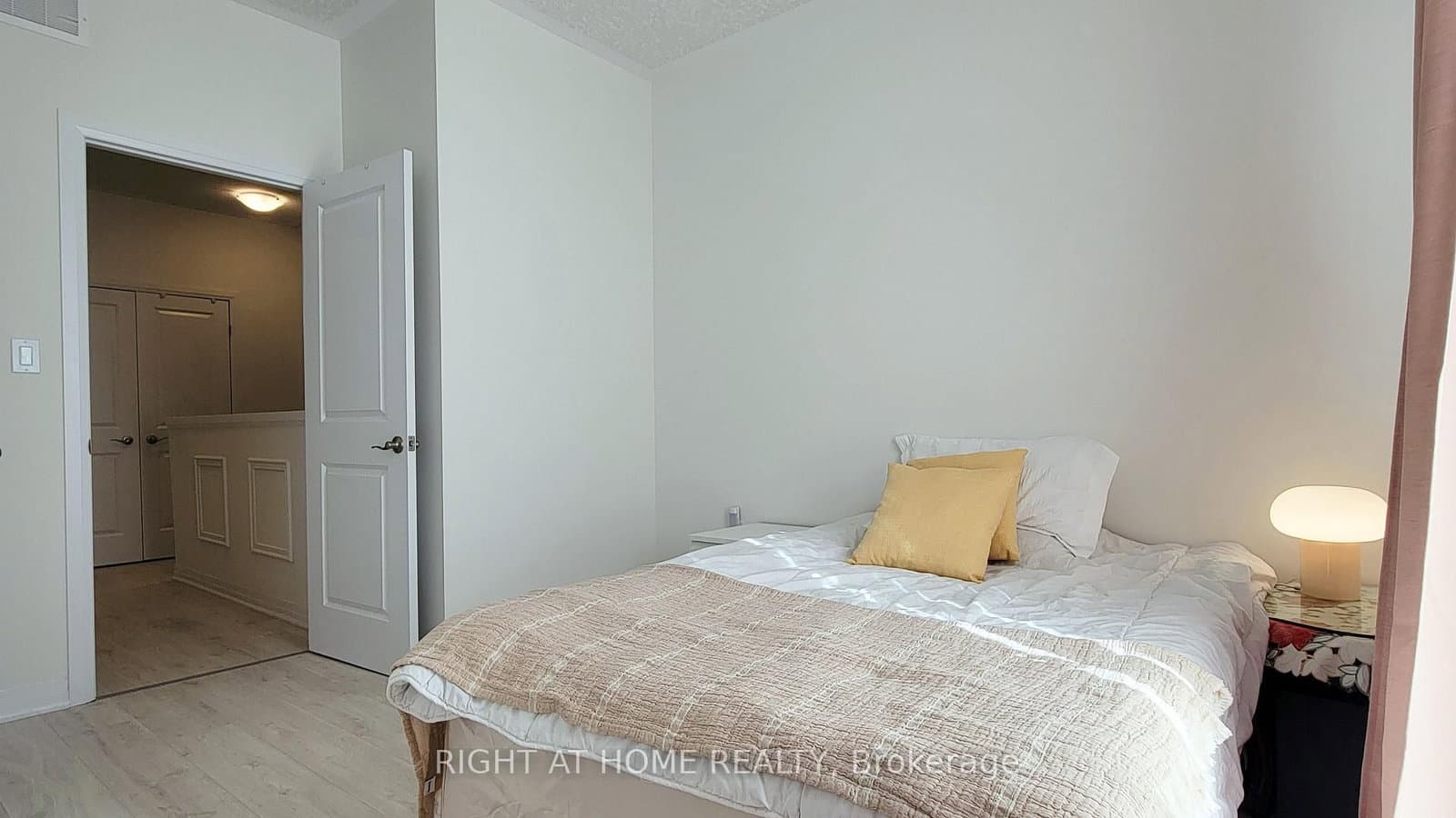 142 Foamflower Place, Unit 12 thumbnail 44