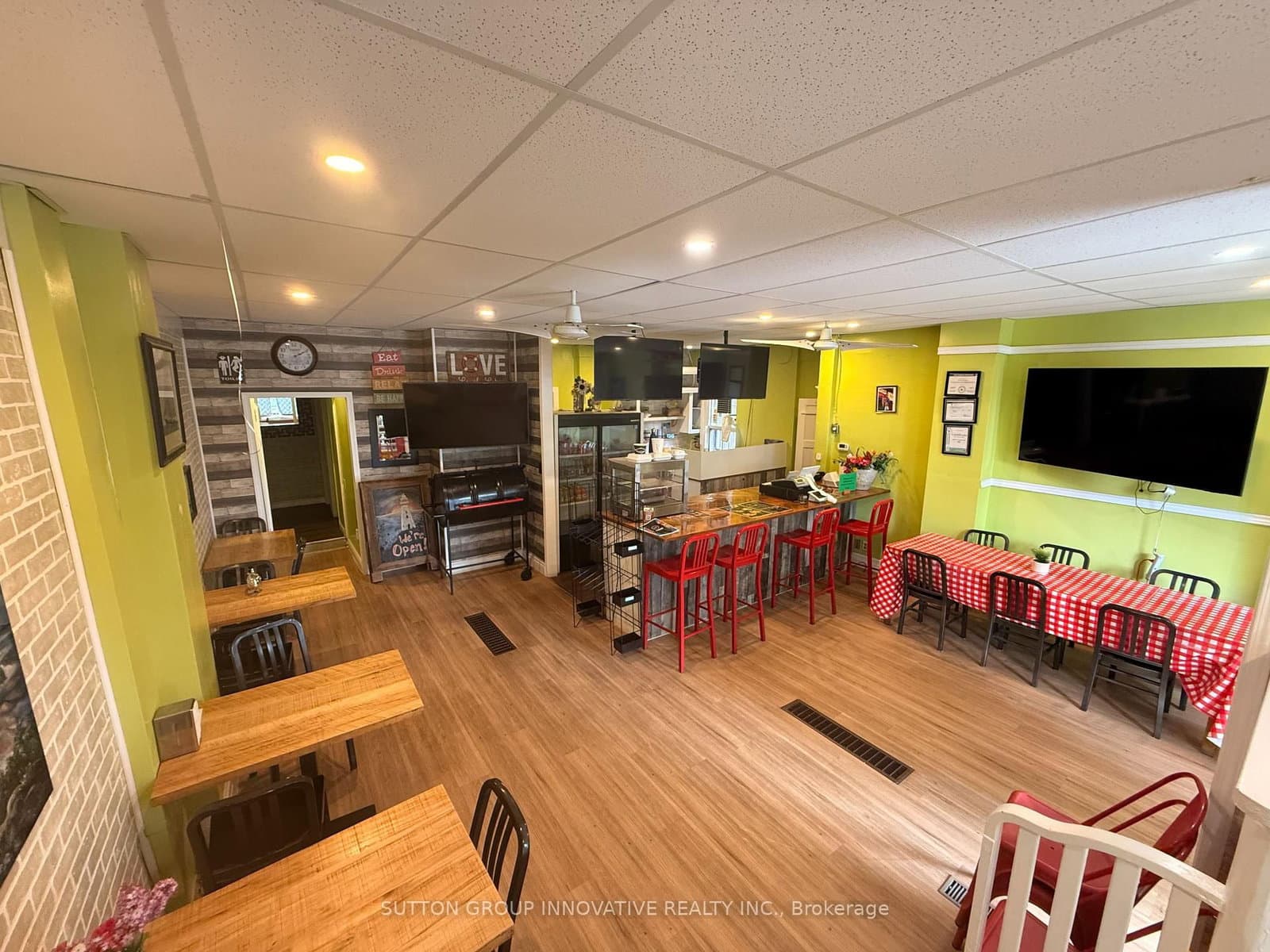 486 James Street N thumbnail 5