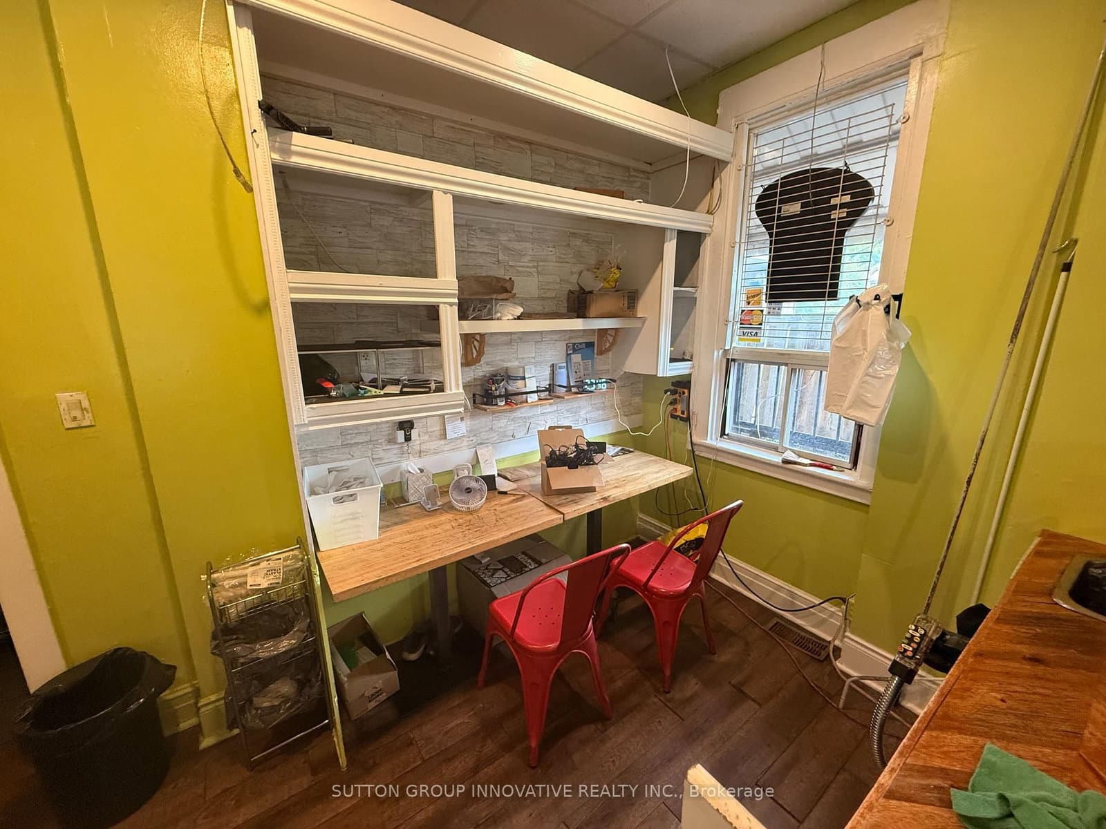 486 James Street N thumbnail 6