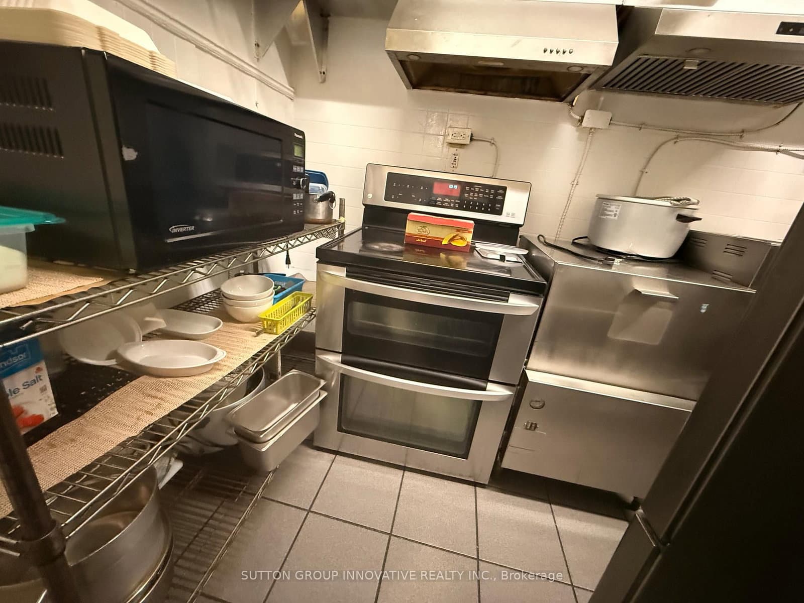 486 James Street N thumbnail 8