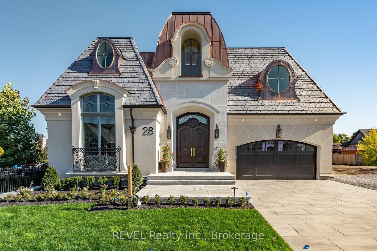 28 Cottage Street - Image 1