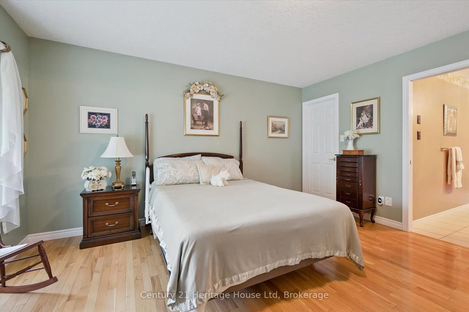 545 Athol Street thumbnail 21