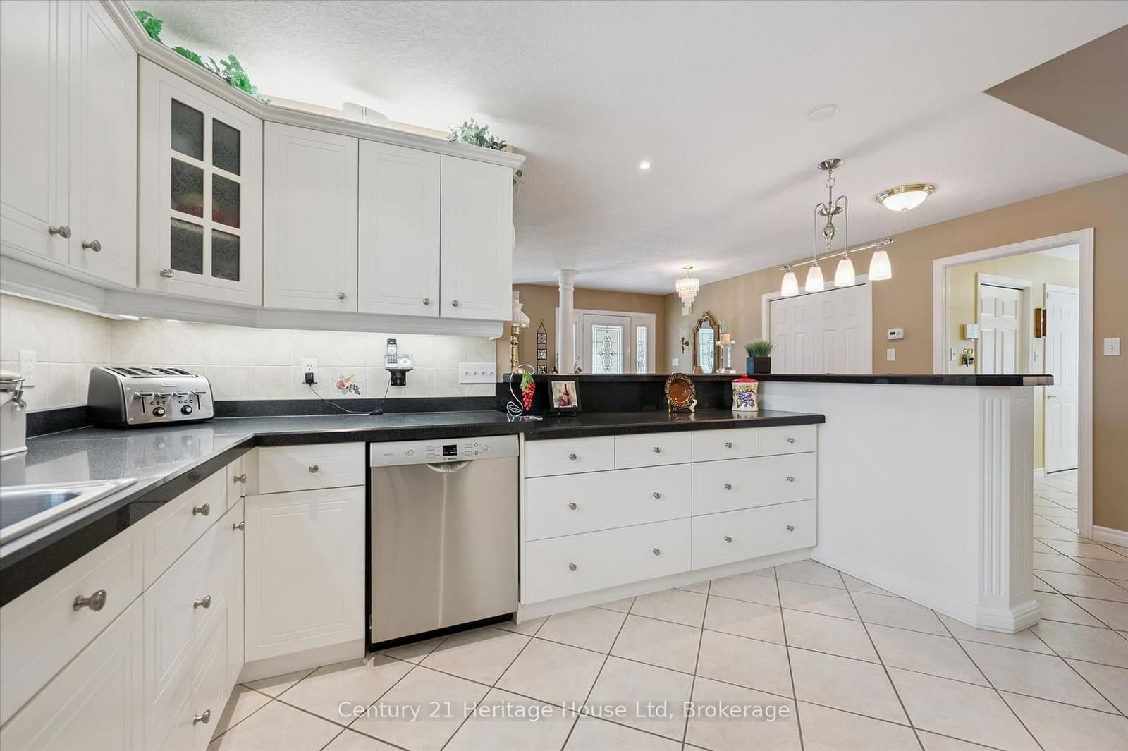 545 Athol Street thumbnail 9