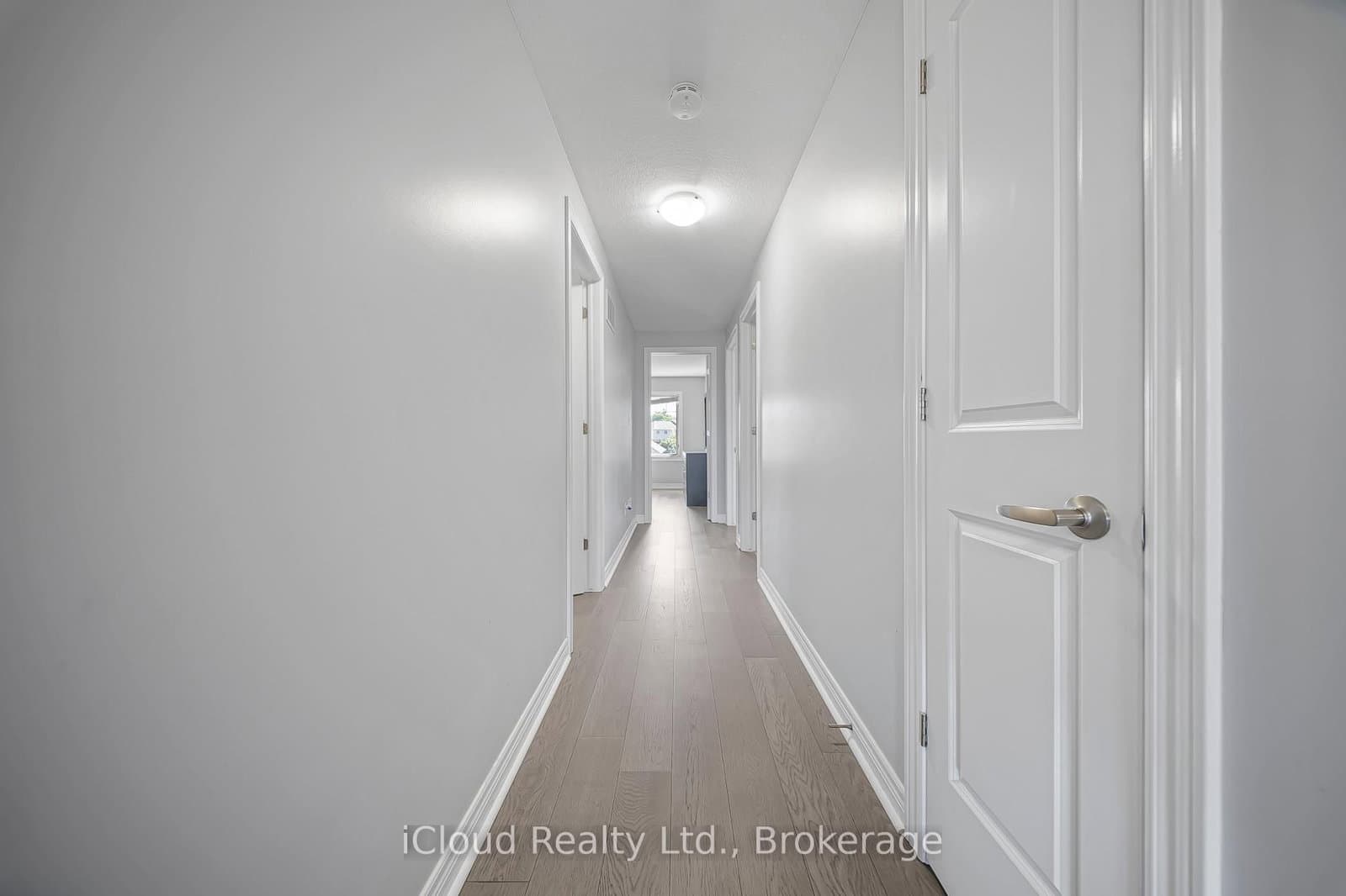 795 Robert Ferrie Drive thumbnail 22