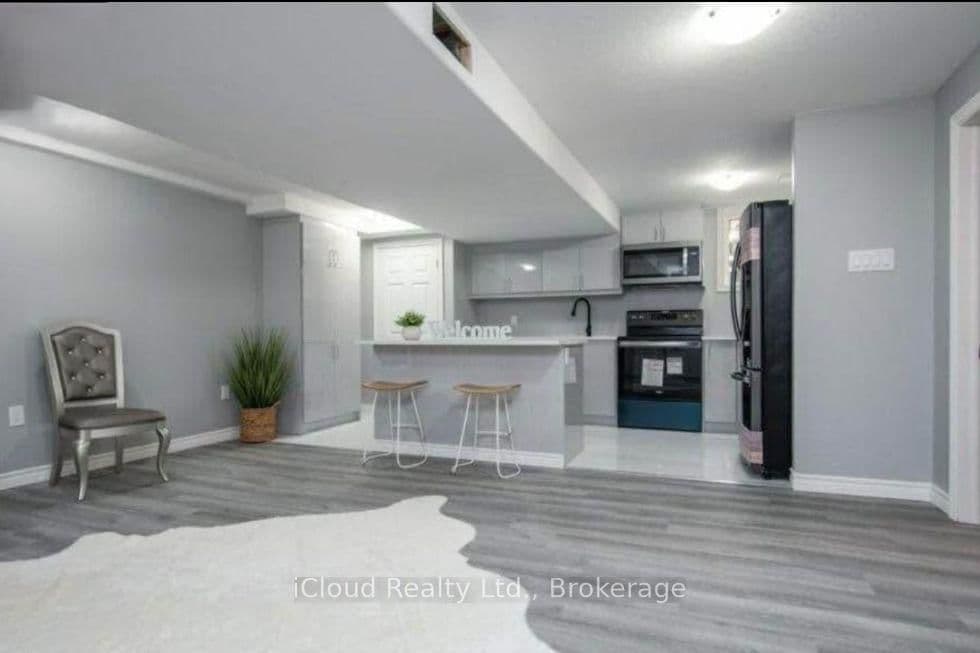 795 Robert Ferrie Drive thumbnail 36
