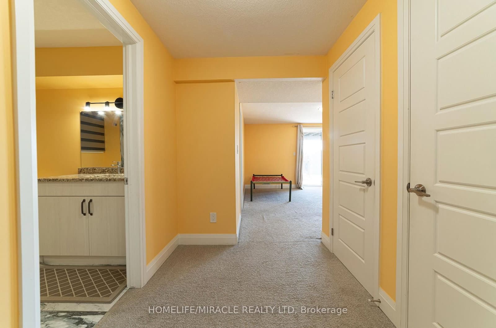 42 Grandville Circle thumbnail 36
