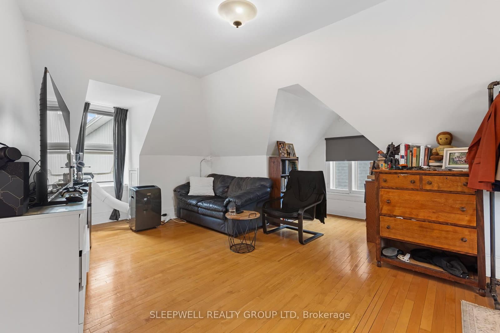 86 Fourth Avenue thumbnail 16