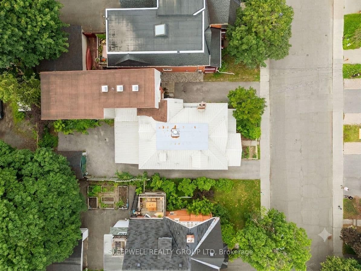 86 Fourth Avenue thumbnail 22