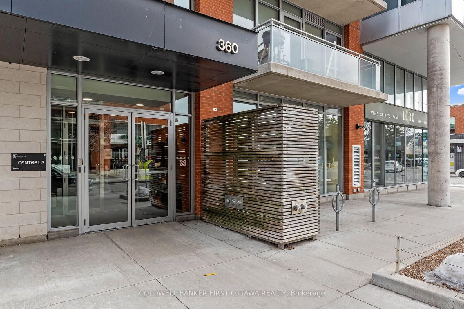 360 McLeod Street, Unit 209 thumbnail 2