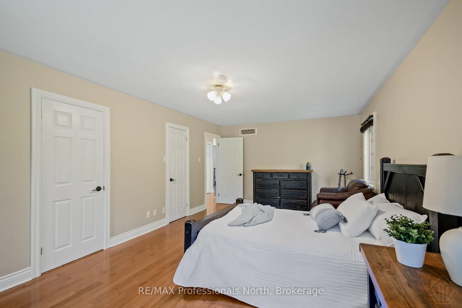 9 Melane Court thumbnail 21