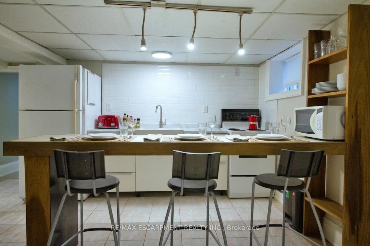 70 Spadina Avenue, Unit 3 thumbnail 8