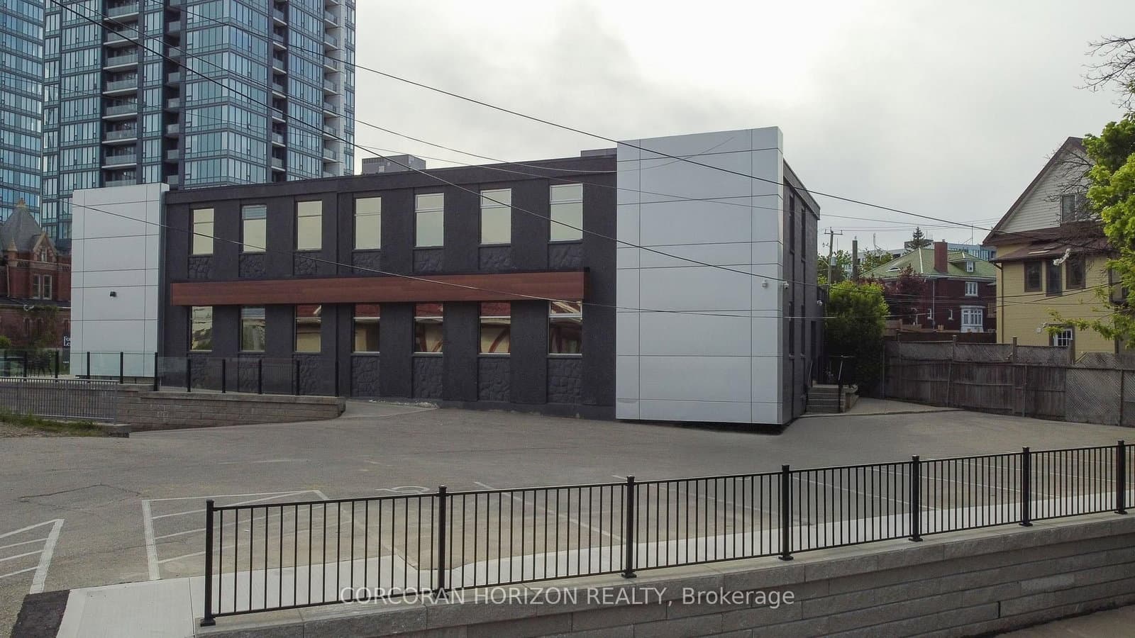 618 King Street thumbnail 3
