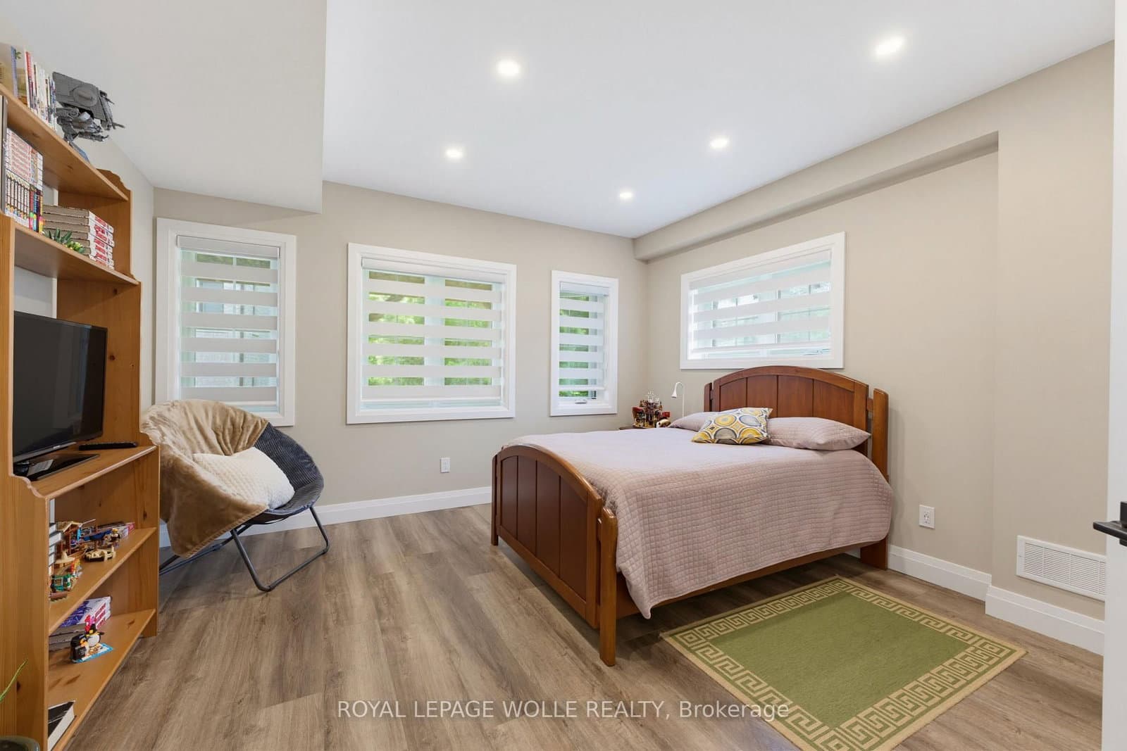 647 Blair Creek Drive thumbnail 35