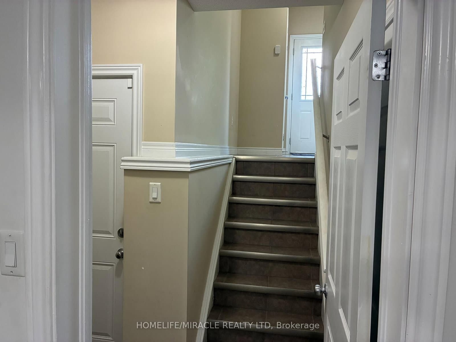 45 Oakes Crescent thumbnail 18