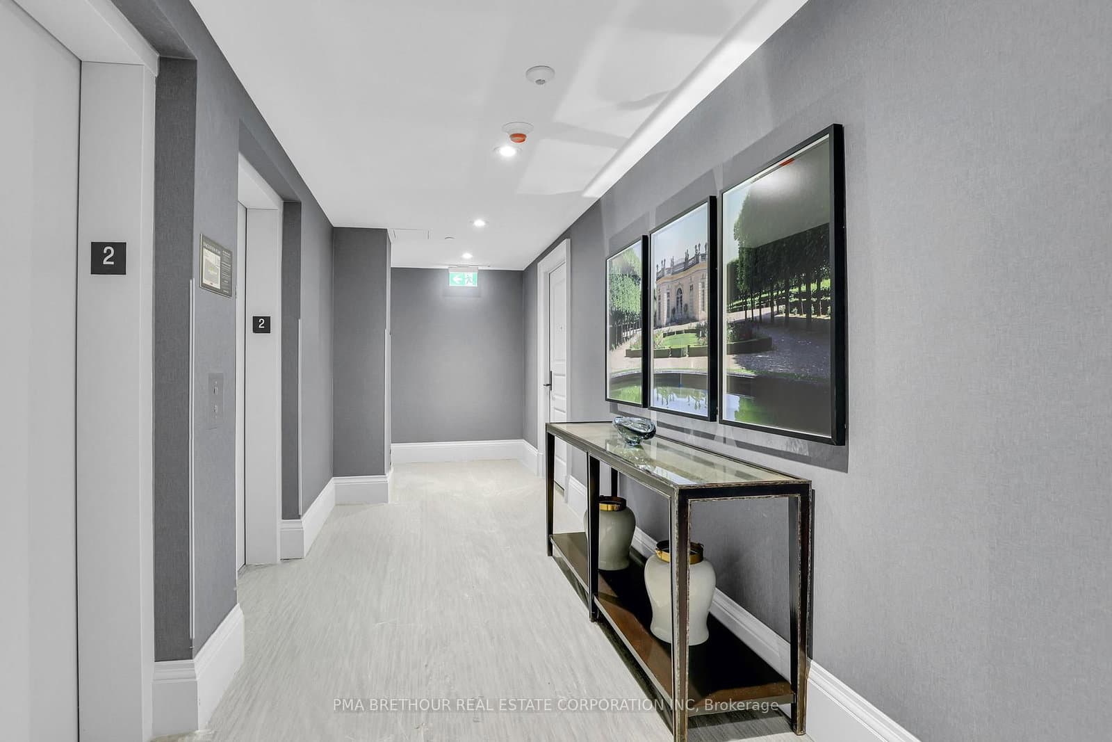 1451 Wellington Street W, Unit 403 thumbnail 10