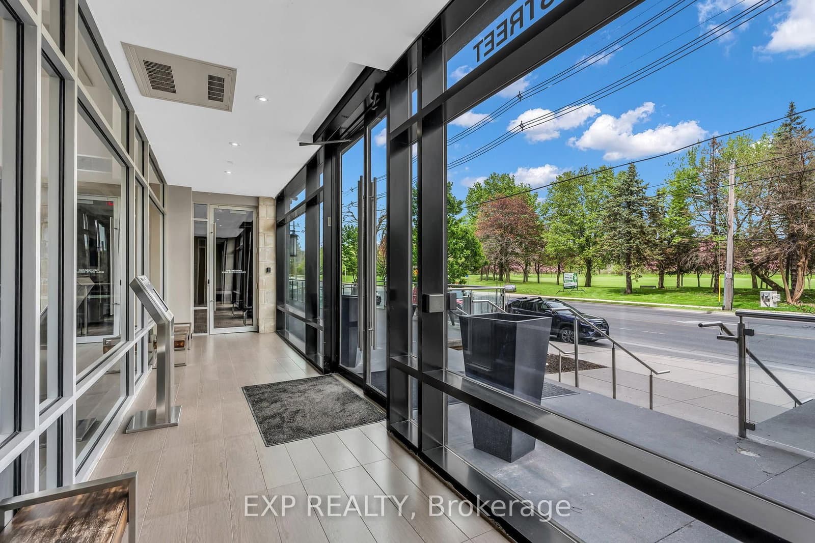 1235 Richmond Street, Unit 1107 thumbnail 13