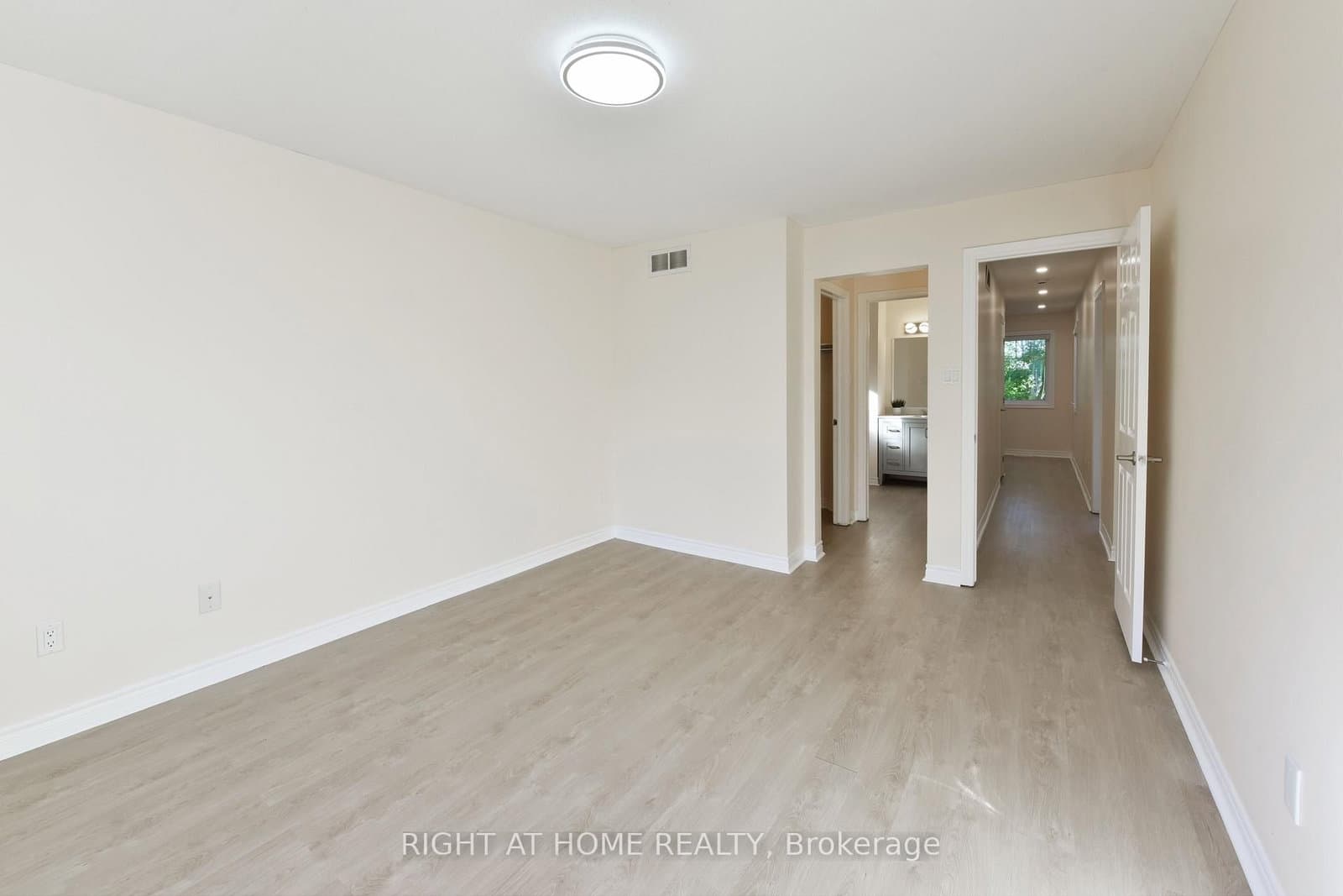 1053 PAMPERO Crescent thumbnail 28