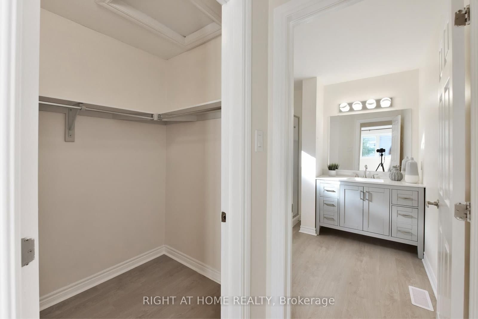 1053 PAMPERO Crescent thumbnail 29