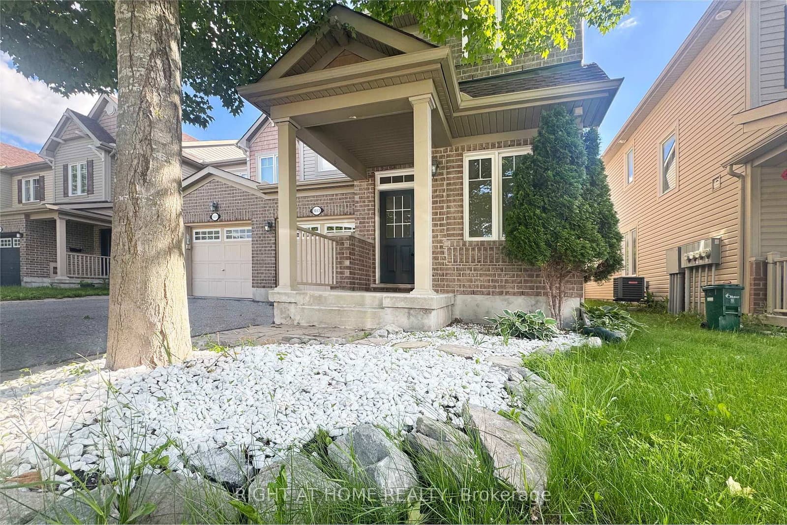 1053 PAMPERO Crescent thumbnail 3