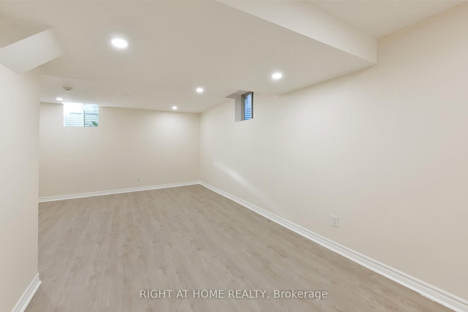 1053 PAMPERO Crescent thumbnail 36