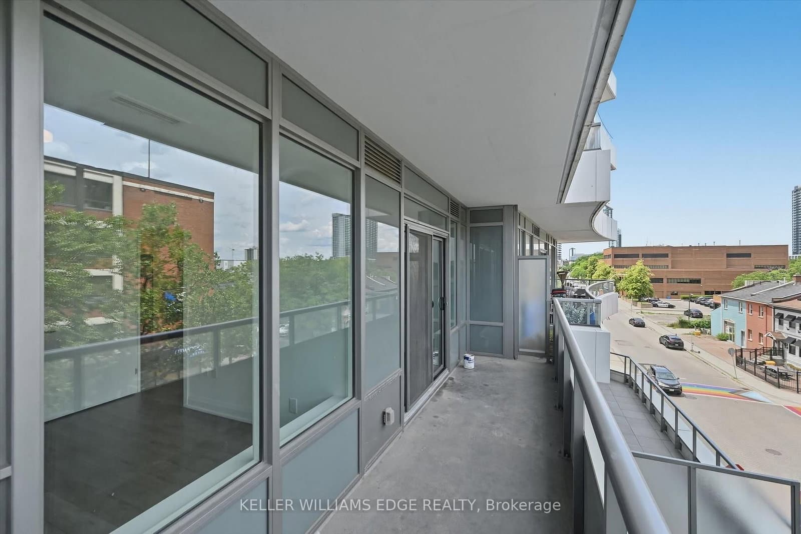 212 King William Street E, Unit 418 thumbnail 16