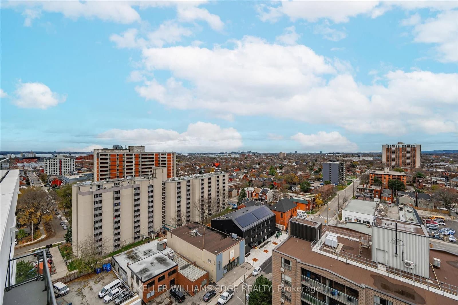 212 King William Street E, Unit 418 thumbnail 34