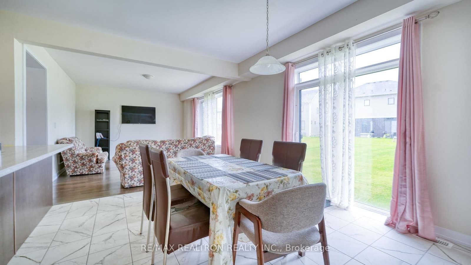 20 Hawick Crescent thumbnail 9