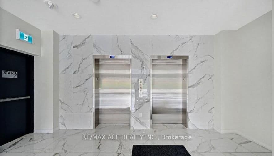 128 King Street N, Unit 1610 thumbnail 4