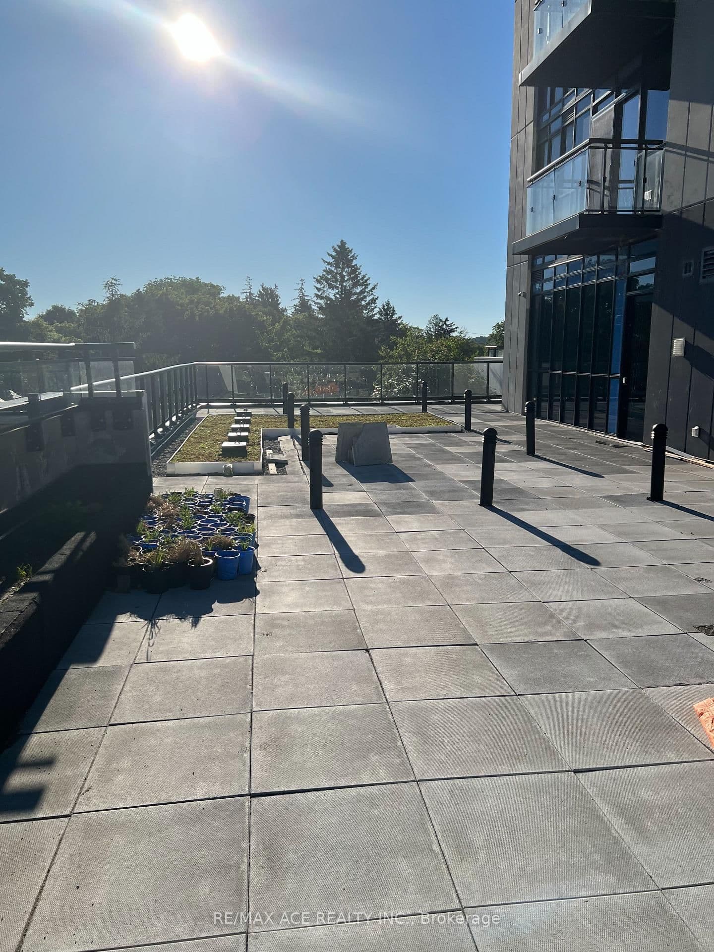 128 King Street N, Unit 1610 thumbnail 6