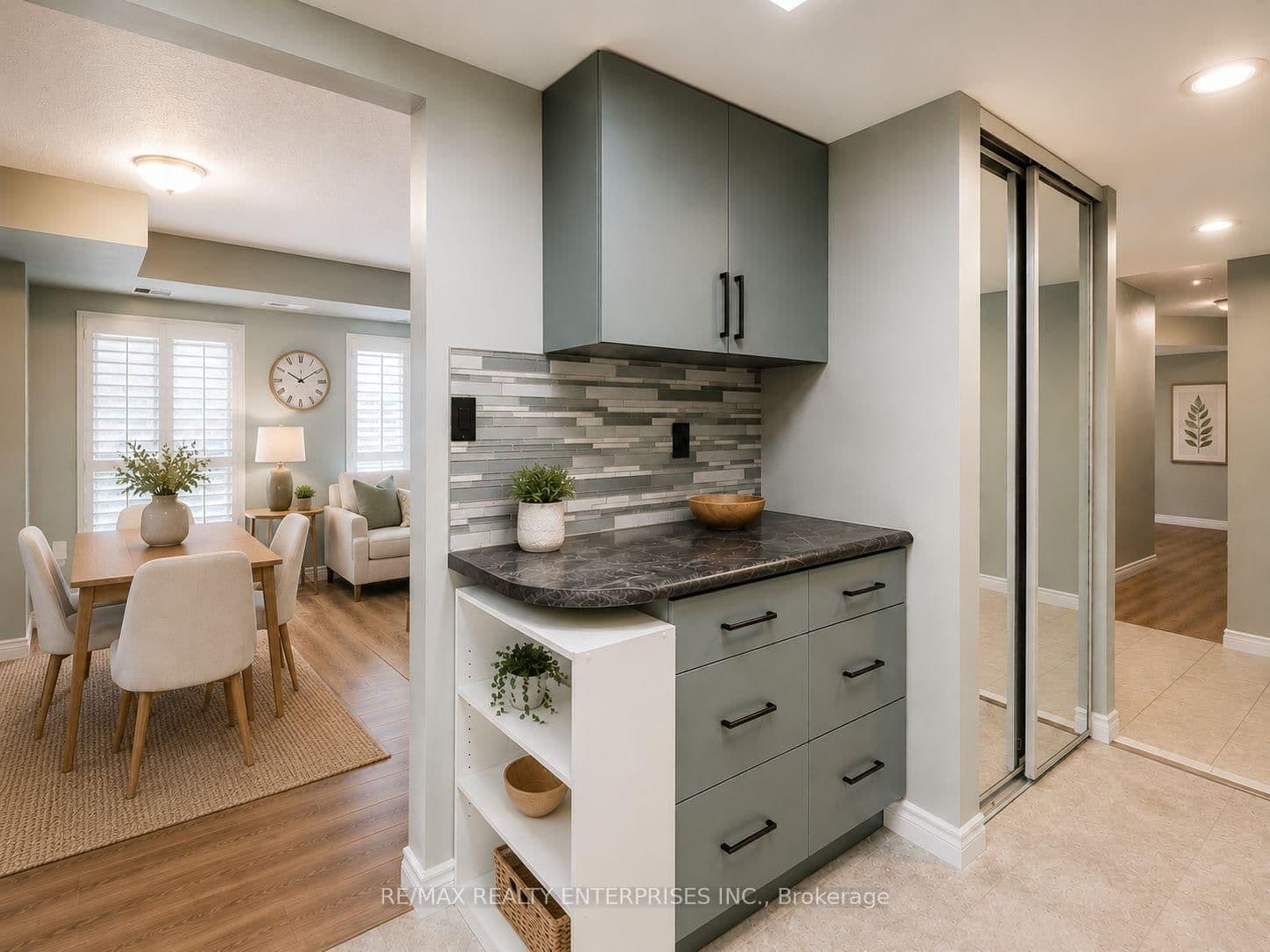 3267 King Street E, Unit 105 thumbnail 11