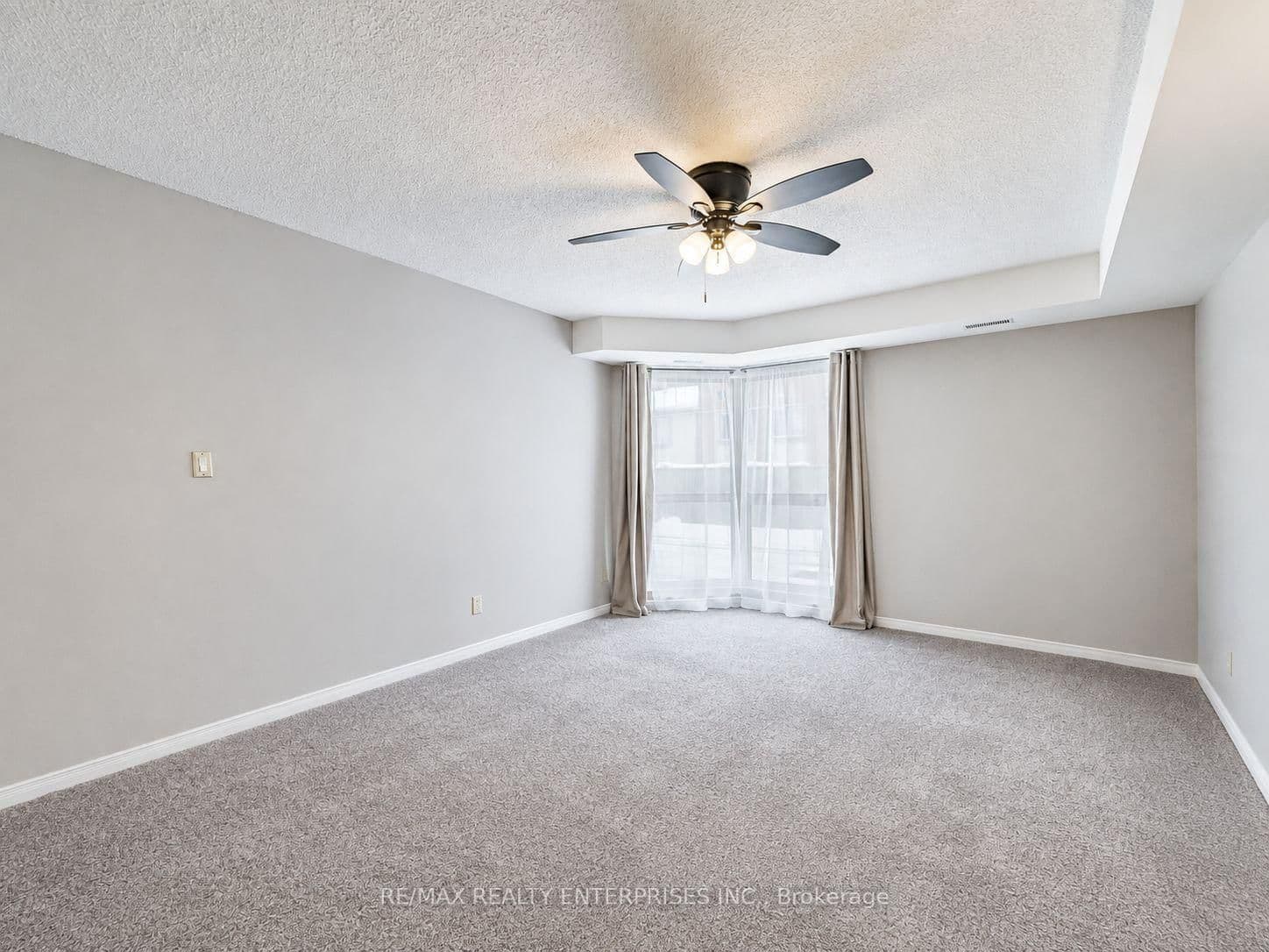 3267 King Street E, Unit 105 thumbnail 12